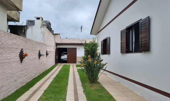 CASA COM EDÍCULA - PRESIDENTE VARGAS, IÇARA