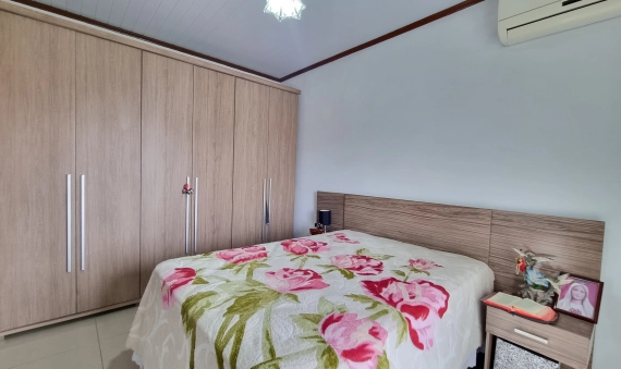 CASA COM EDÍCULA - PRESIDENTE VARGAS, IÇARA