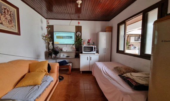 CASA COM EDÍCULA - PRESIDENTE VARGAS, IÇARA