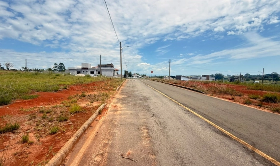 TERRENO - LOT. SANTORINI - LOMBAS PEDREIRA - IÇARA