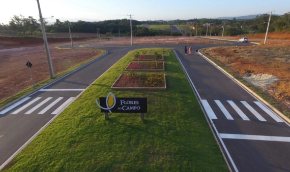 TERRENO, PRIMEIRA LINHA – CRICIÚMA
