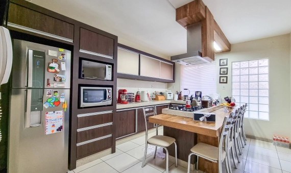 APARTAMENTOS / SALAS COMERCIAIS - CRICIÚMA