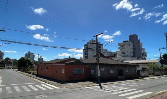 TERRENO - CENTRO,IÇARA