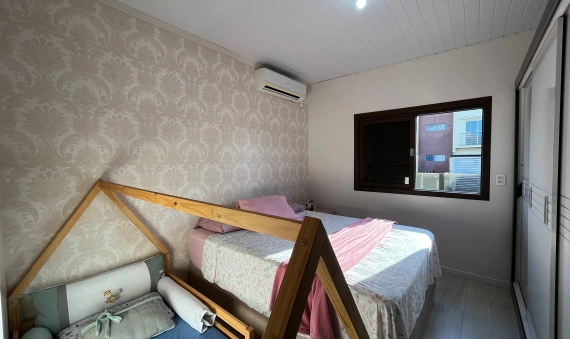 CASA, COM EDÍCULA - TEREZA CRISTINA, IÇARA