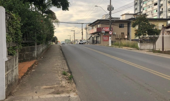 PRÉDIO RESIDENCIAL/ COMERCIAL - CENTRO, IÇARA