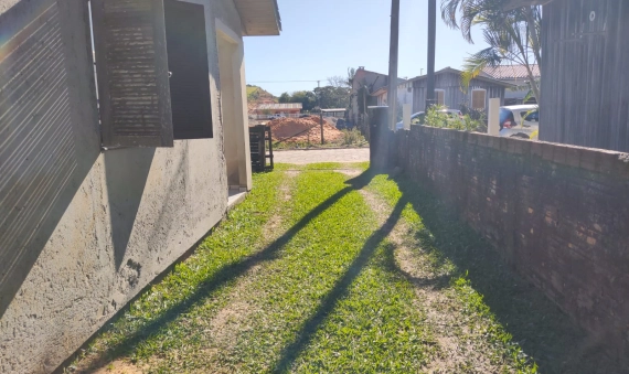 CASA - PEDREIRAS, BALNEÁRIO RINCÃO