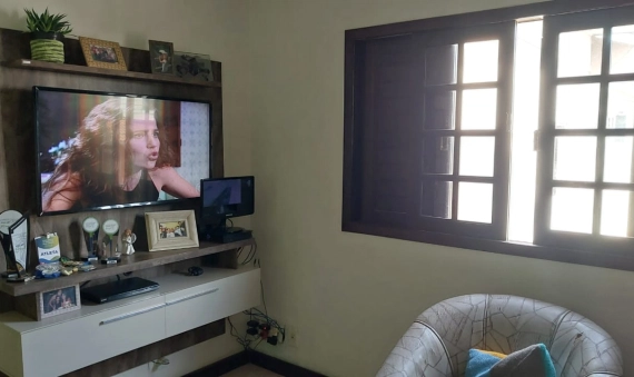 CASA - PRIMEIRO DE MAIO - IÇARA