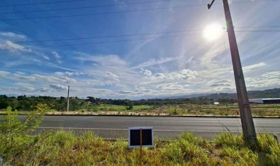 TERRENO - ARQUIMEDES NASPOLINI - CRICIUMA