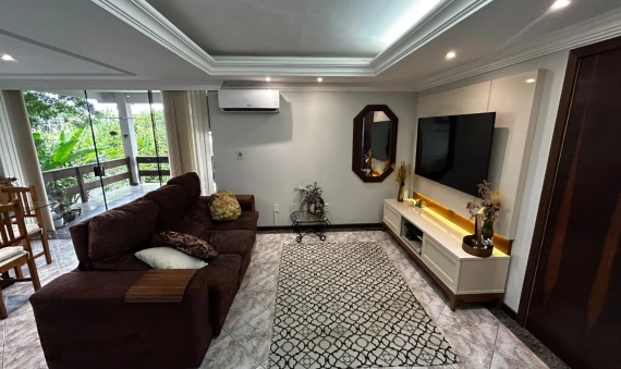 CASA - PRIMEIRO DE MAIO - IÇARA