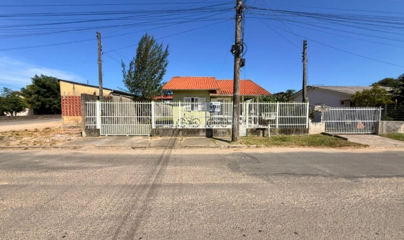 CASA - PEDREIRAS, BALNEÁRIO RINCÃO