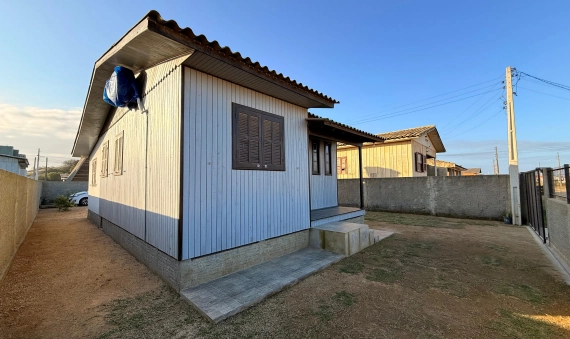 CASA PARA TEMPORADA, ZONA SUL, BALNEÁRIO RINCÃO