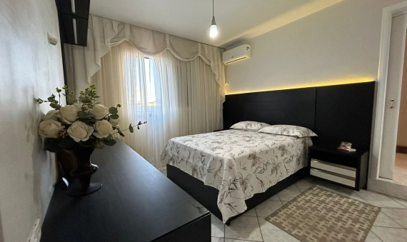 CASA, CENTRO - IÇARA/SC