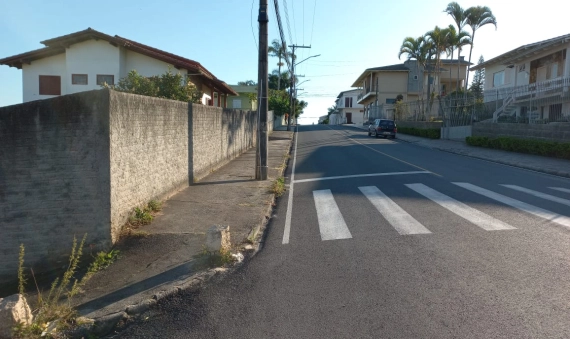 TERRENO - CENTRO,IÇARA