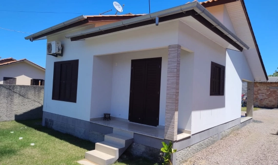 CASA - PEDREIRAS, BALNEÁRIO RINCÃO