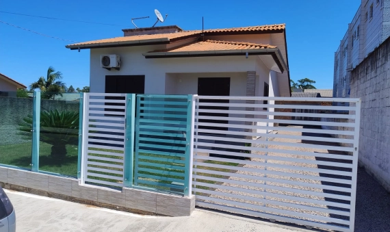 CASA - PEDREIRAS, BALNEÁRIO RINCÃO