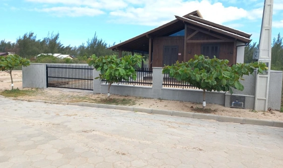 CASA MISTA - ESPLANADA - JAGUARUNA - SC