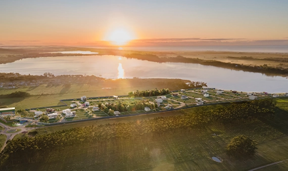 CONDOMÍNIO FECHADO - BLUE LAGOON