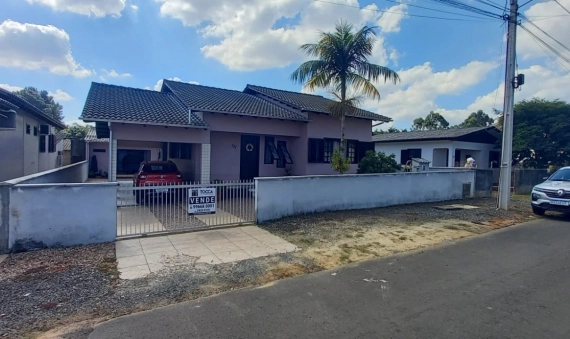 CASA, PRIMEIRA LINHA PONTILHÃO - CRICIÚMA