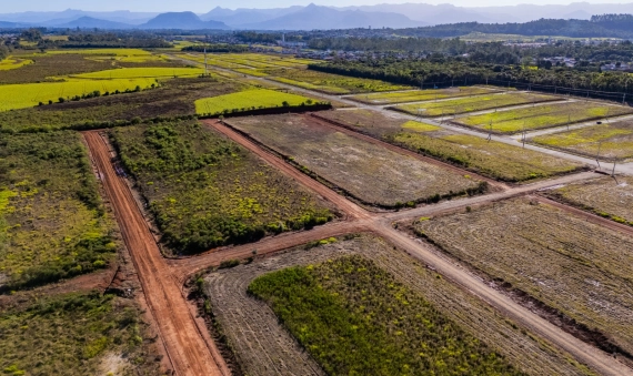 TERRENO - LOT. PARQUE FIRENZE - SANTA LUZIA - CRICIÚMA