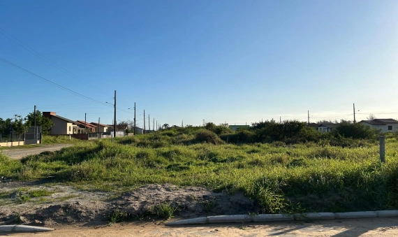 TERRENO - LOT. CONSÓRCIO ECONÔMICO CRICIUMENSE, ZONA SUL, BALNEÁRIO RINCÃO