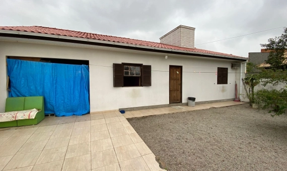 CASA - PEDREIRAS, BALNEÁRIO RINCÃO