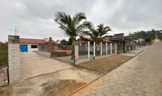 CASA - PEDREIRAS, BALNEÁRIO RINCÃO