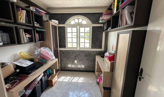 CASA, DOIS PAVIMENTOS, SÃO LUIZ-CRICIÚMA