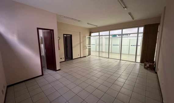 SALAS COMERCIAIS, ED. UNO, CENTRO-CRICIÚMA