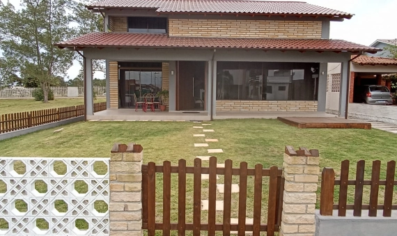 CASA, COND. VILA SUÍÇA - LAGOA DOS ESTEVES, BALNEÁRIO RINCÃO