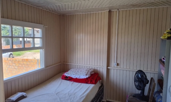 CASA DE MADEIRA - LOMBAS/ PEDREIRAS, IÇARA