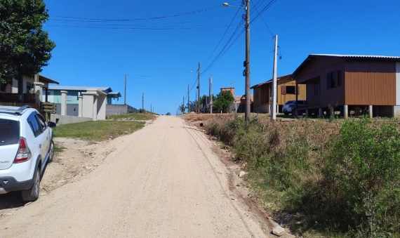 CASA DE MADEIRA - LOMBAS/ PEDREIRAS, IÇARA