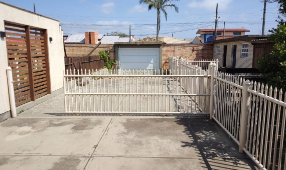 CASA COM 4 TERRENOS - ZONA NOVA, BALNEÁRIO RINCÃO