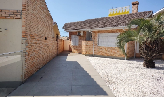 CASA COM 4 TERRENOS - ZONA NOVA, BALNEÁRIO RINCÃO