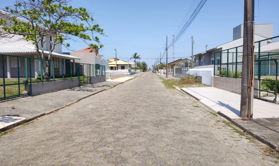 CASA COM 4 TERRENOS - ZONA NOVA, BALNEÁRIO RINCÃO