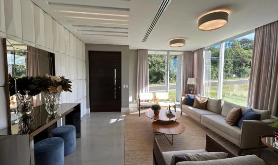 CASA - CONDOMÍNIO FECHADO