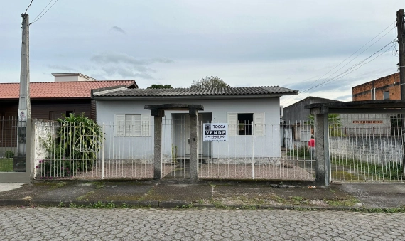 CASA – PINHEIRINHO, CRICIÚMA