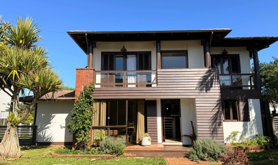 CASA - LAGOA DOS ESTEVES, CONDOMÍNIO VILA SUIÇA, BALNEÁRIO RINCÃO