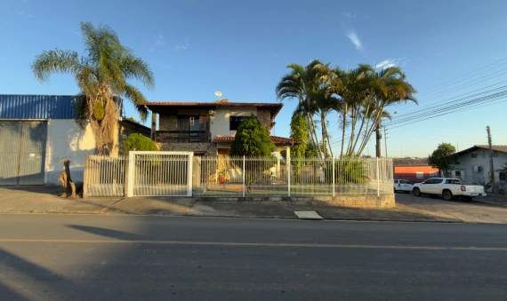 CASA - PRIMEIRO DE MAIO - IÇARA