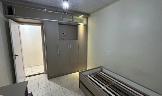 CASA COM EDÍCULA - MOBILIADA -  PRESIDENTE VARGAS - IÇARA - SC