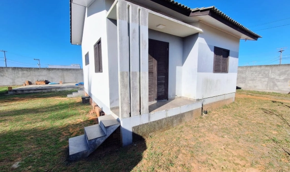 CASA PARA LOCAÇÃO - PEDREIRA - BALNEÁRIO RINCÃO