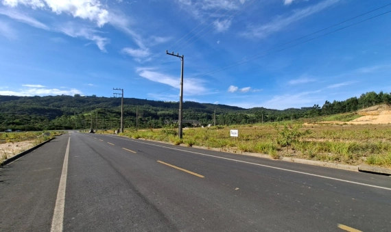 TERRENO - ARQUIMEDES NASPOLINI - CRICIUMA