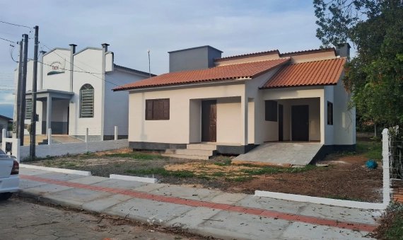 CASA, BAIRRO VERDINHO - CRICIÚMA