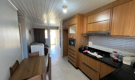 CASA - COND. SANTA LUZIA - CRICIUMA