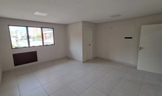 SALA COMERCIAL - ED. PRIME TOWER - CENTRO - CRICIUMA