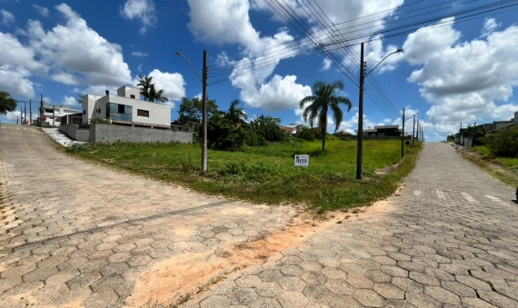 TERRENO - LOT. JARDIM JORGE DE LUCA - JARDIM SILVANA - IÇARA