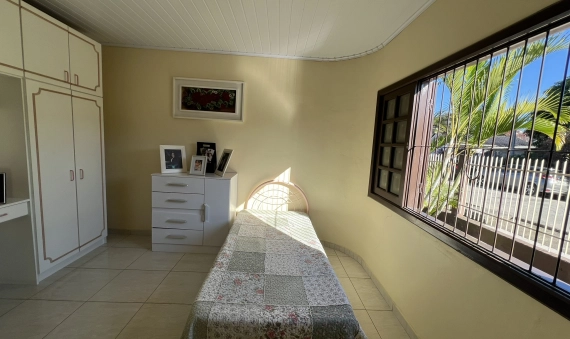 CASA - CENTRO - IÇARA