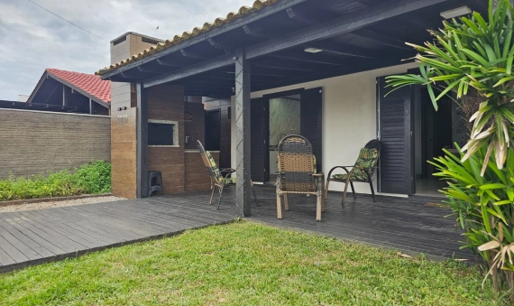 CASA -ZONA SUL - BALNEÁRIO RINCÃO