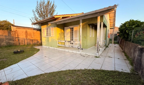 CASA - PEDREIRAS, BALNEÁRIO RINCÃO