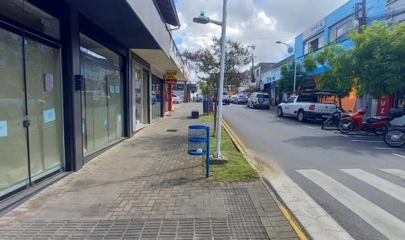 SALAS COMERCIAIS - CENTRO - IÇARA