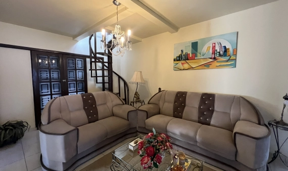 CASA - CENTRO - IÇARA